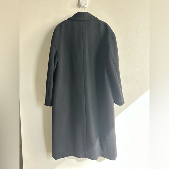 Aritzia The Only Coat - Soft Wool Cashmere, Black, Size Large - Picture 3 of 9